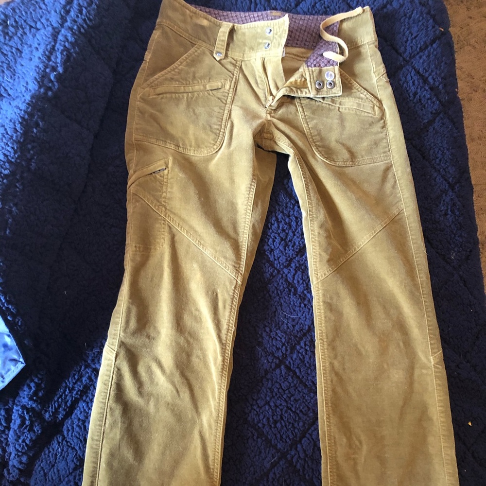 Athlete Duster Cargo Pants